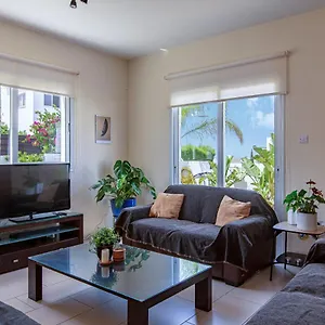 https://villa-nova.protaras-cy-hotels.com