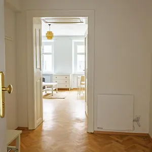 Διαμέρισμα Barnabitengasse 