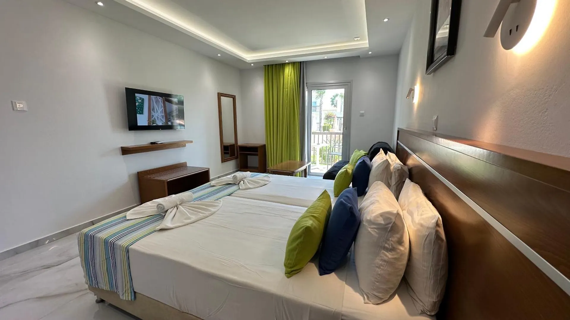 Loutsiana Deluxe Apts Αγία Νάπα